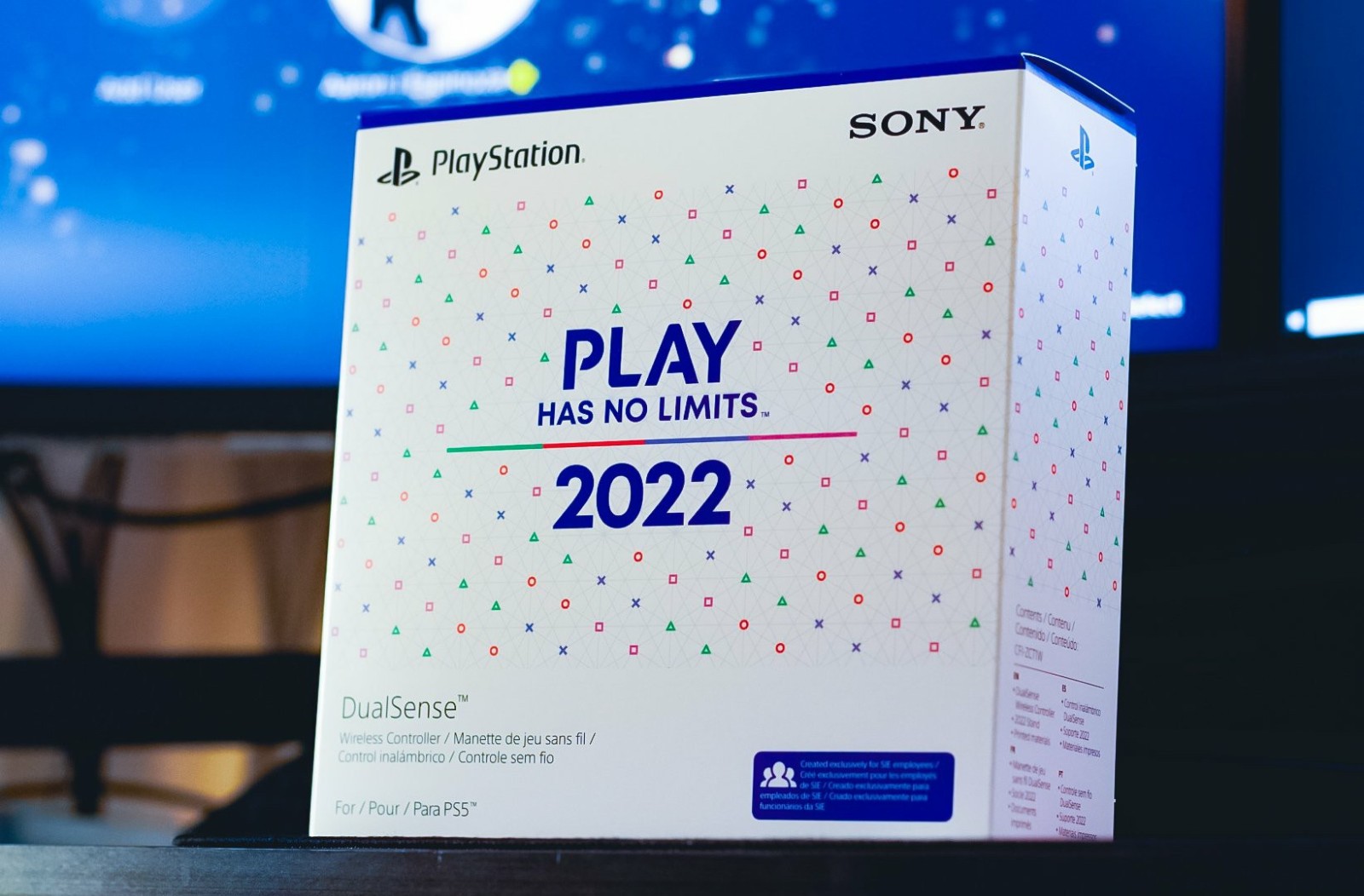 索尼发放特别限量版PS5手柄 只有PlayStation员工才能获得