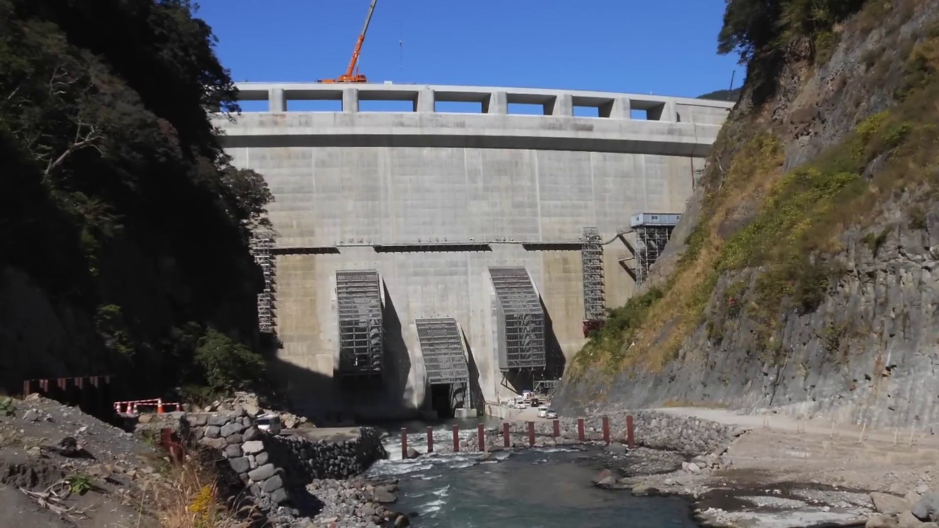 日本国土交通省在《我的世界》中复刻正在建造的水坝项目